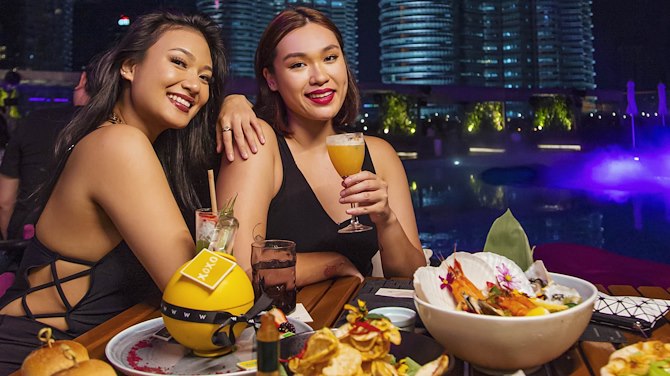 What does WETDeck offer?